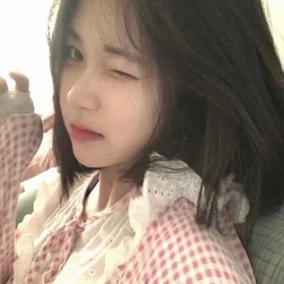 聪明的金发美女